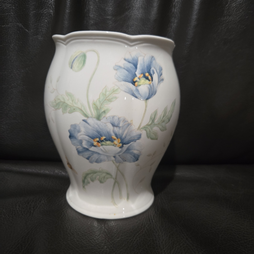 Lenox Butterfly Meadow Blue Floral Small Cannister